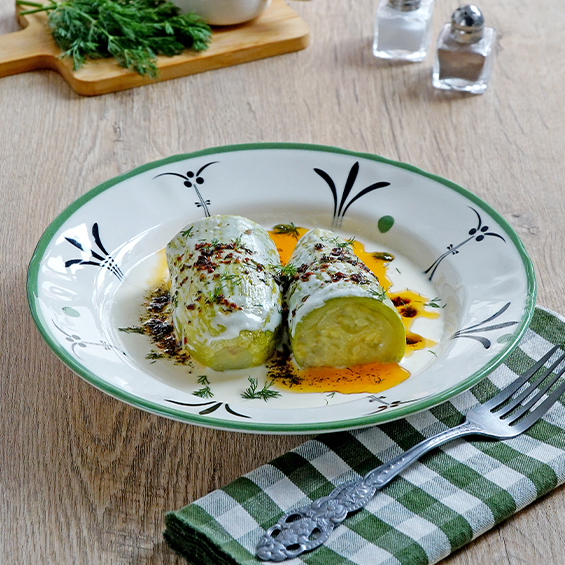 YOĞURTTA PİŞEN BULGURLU KABAK